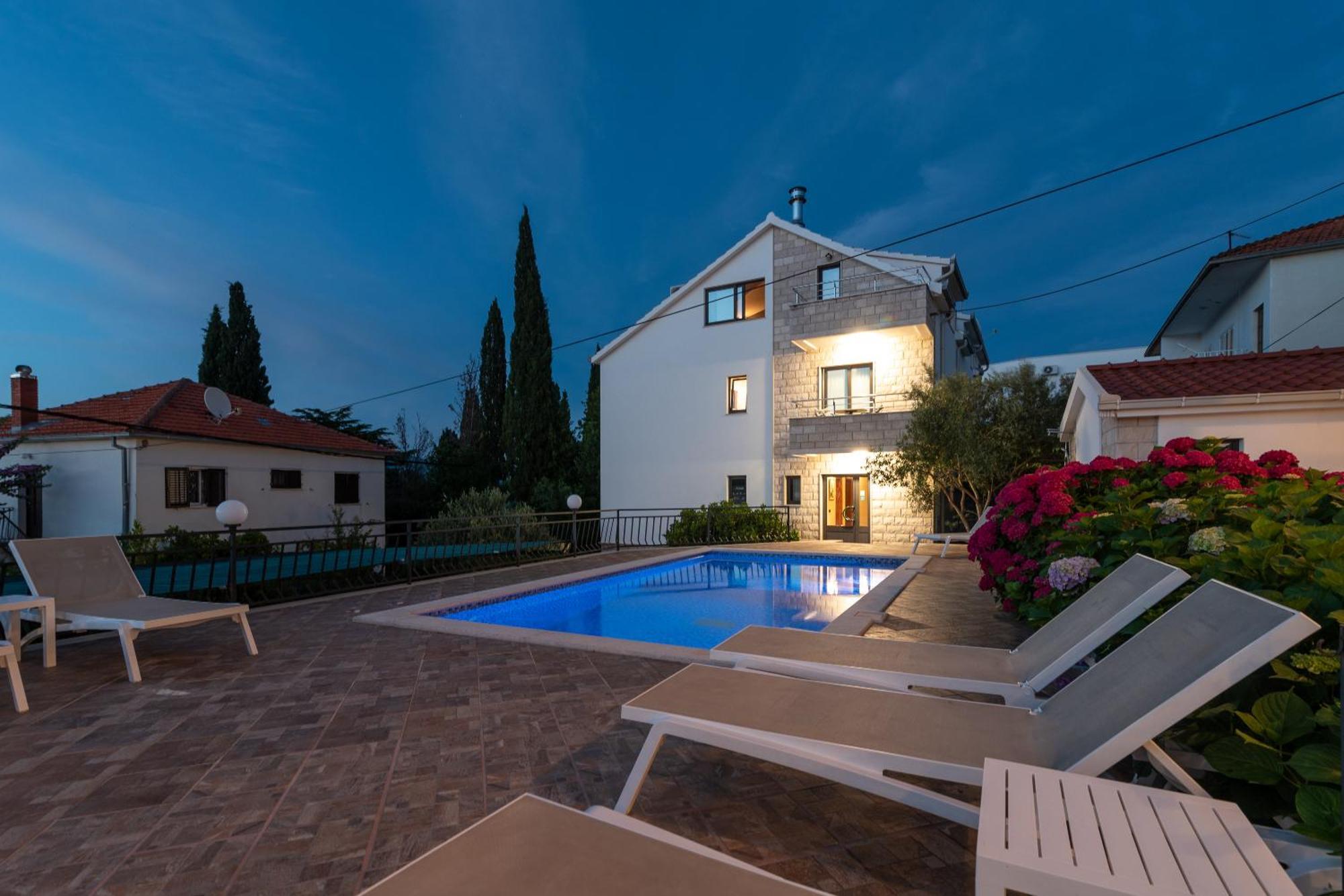 Maca & Apartma Trogir
