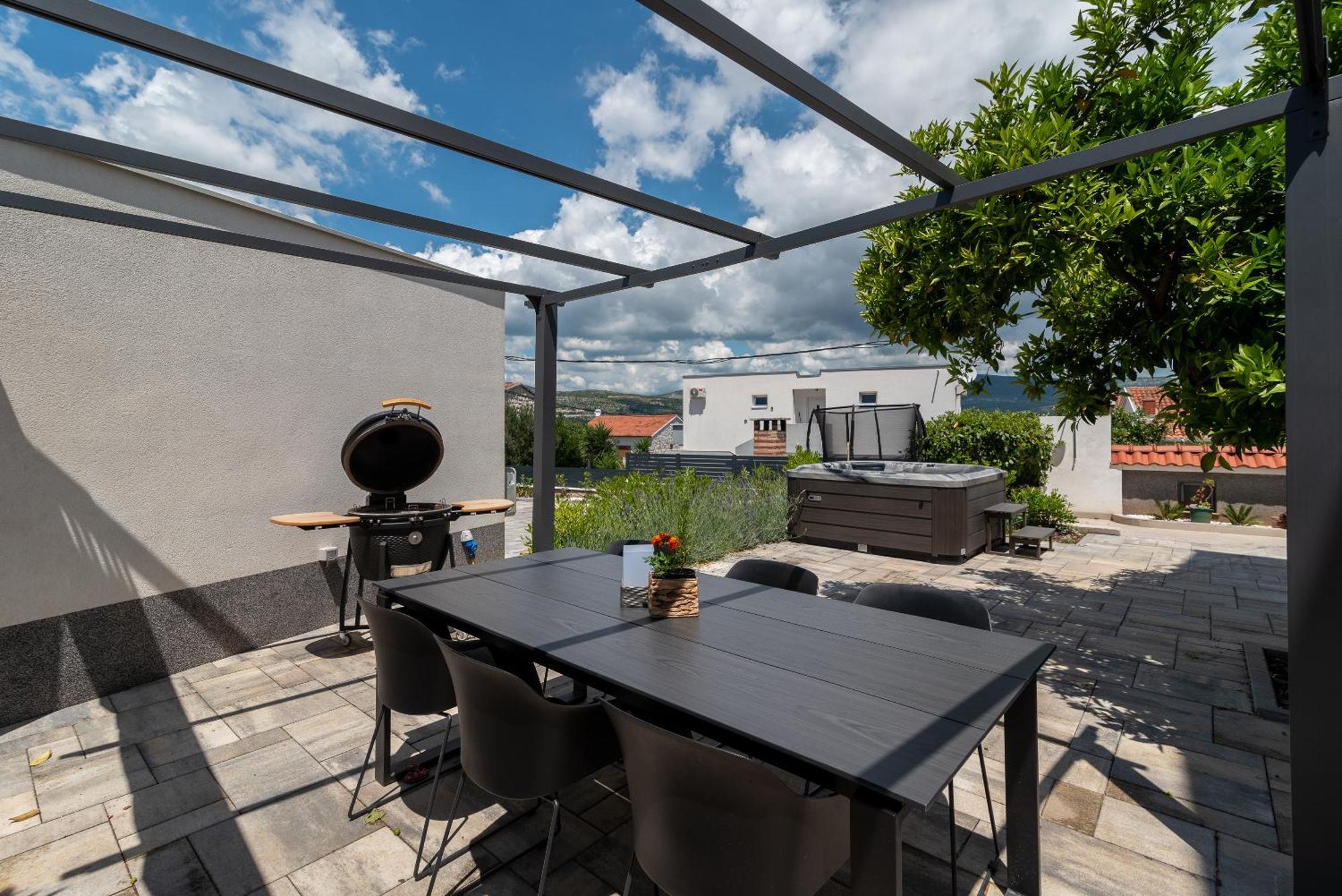 Apartma Maca &