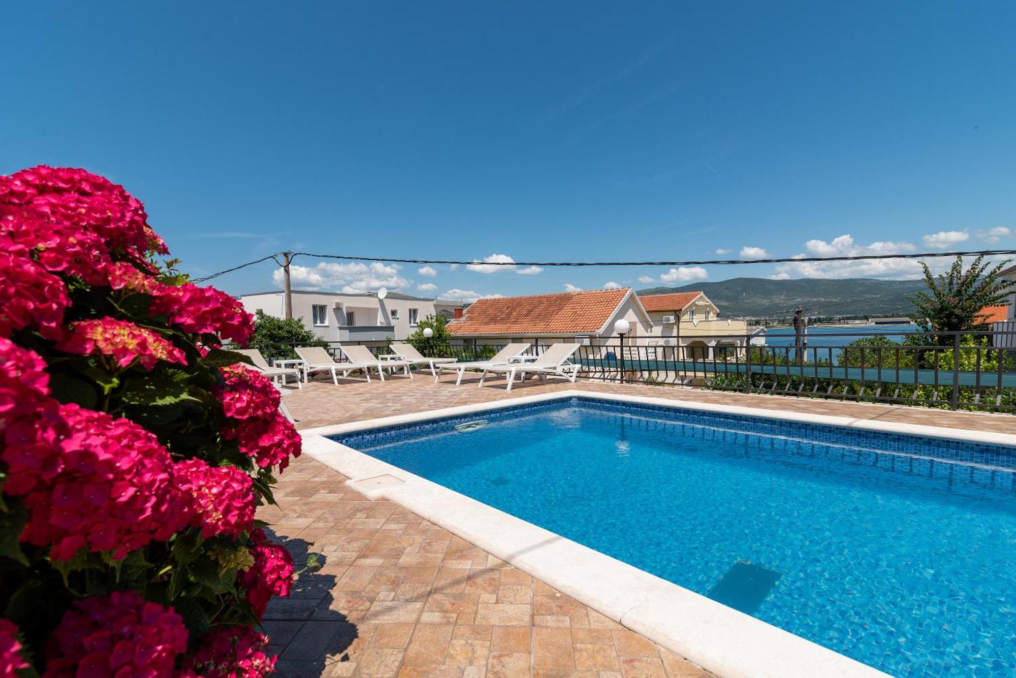 Maca & Apartma Trogir