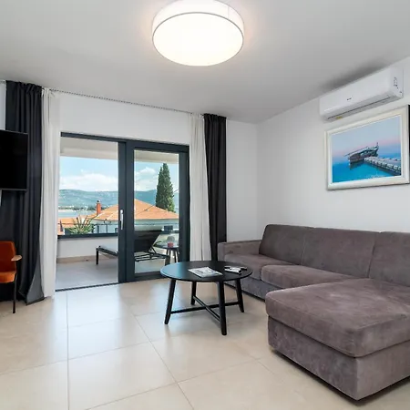 Maca Apartments & Suites Trogir Exterior photo