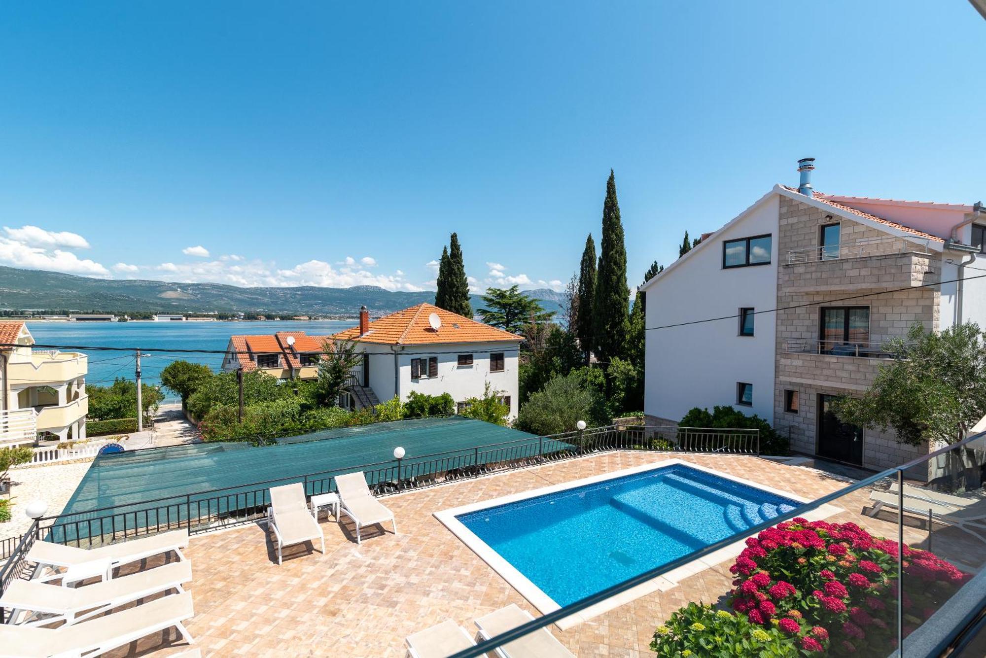 Maca & * Trogir