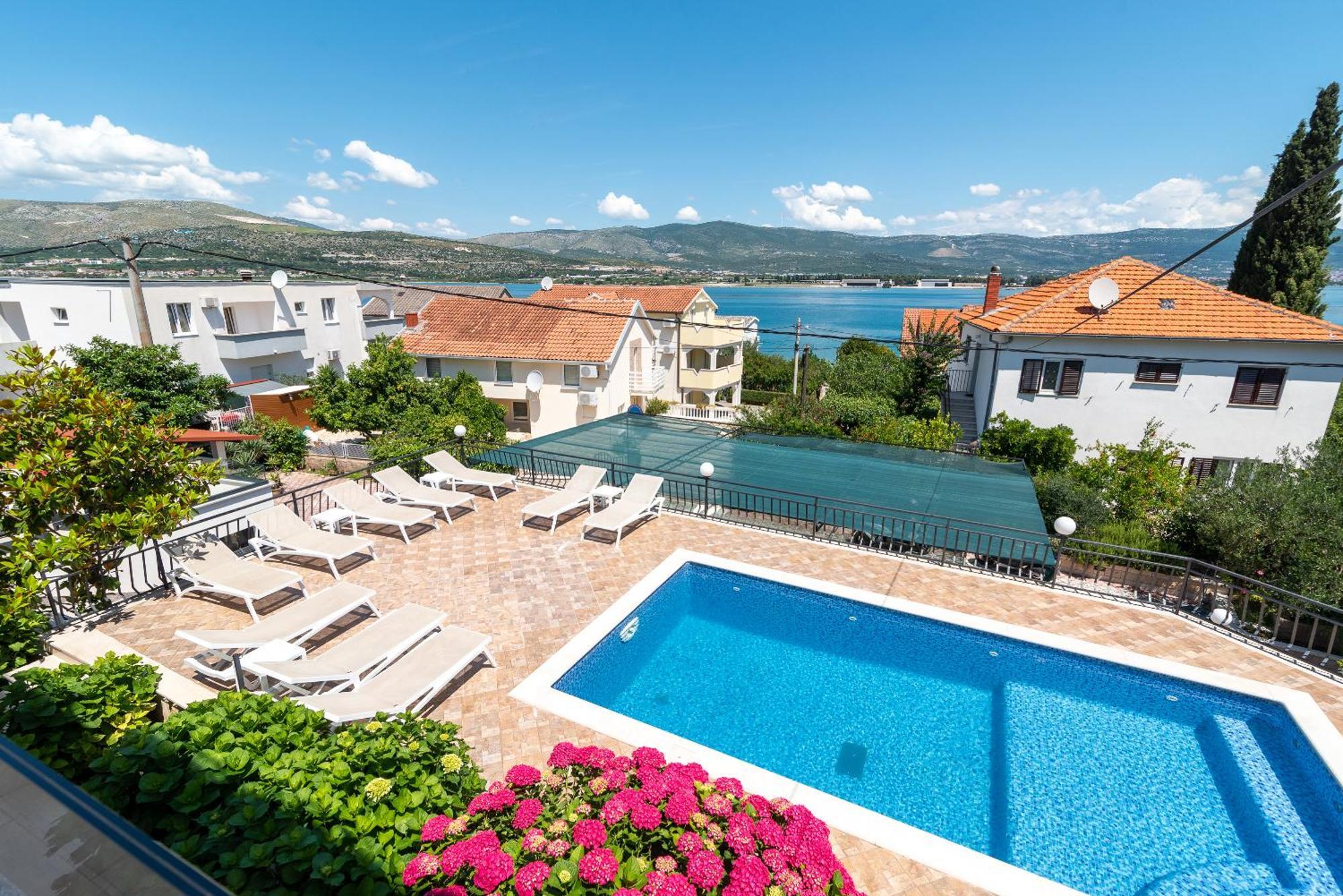 Maca & Trogir