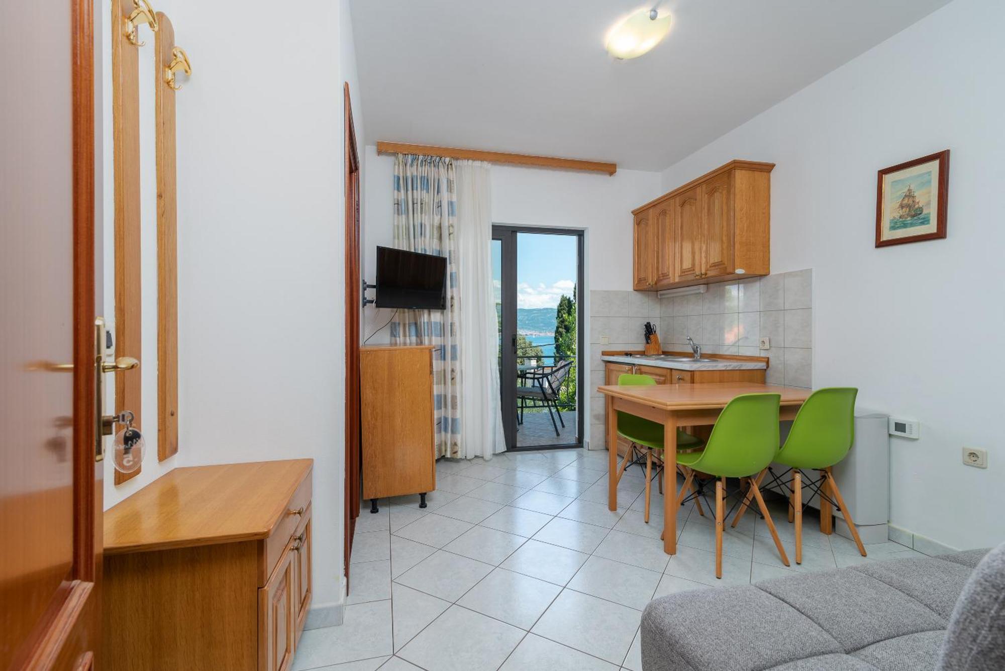 Maca & Apartment