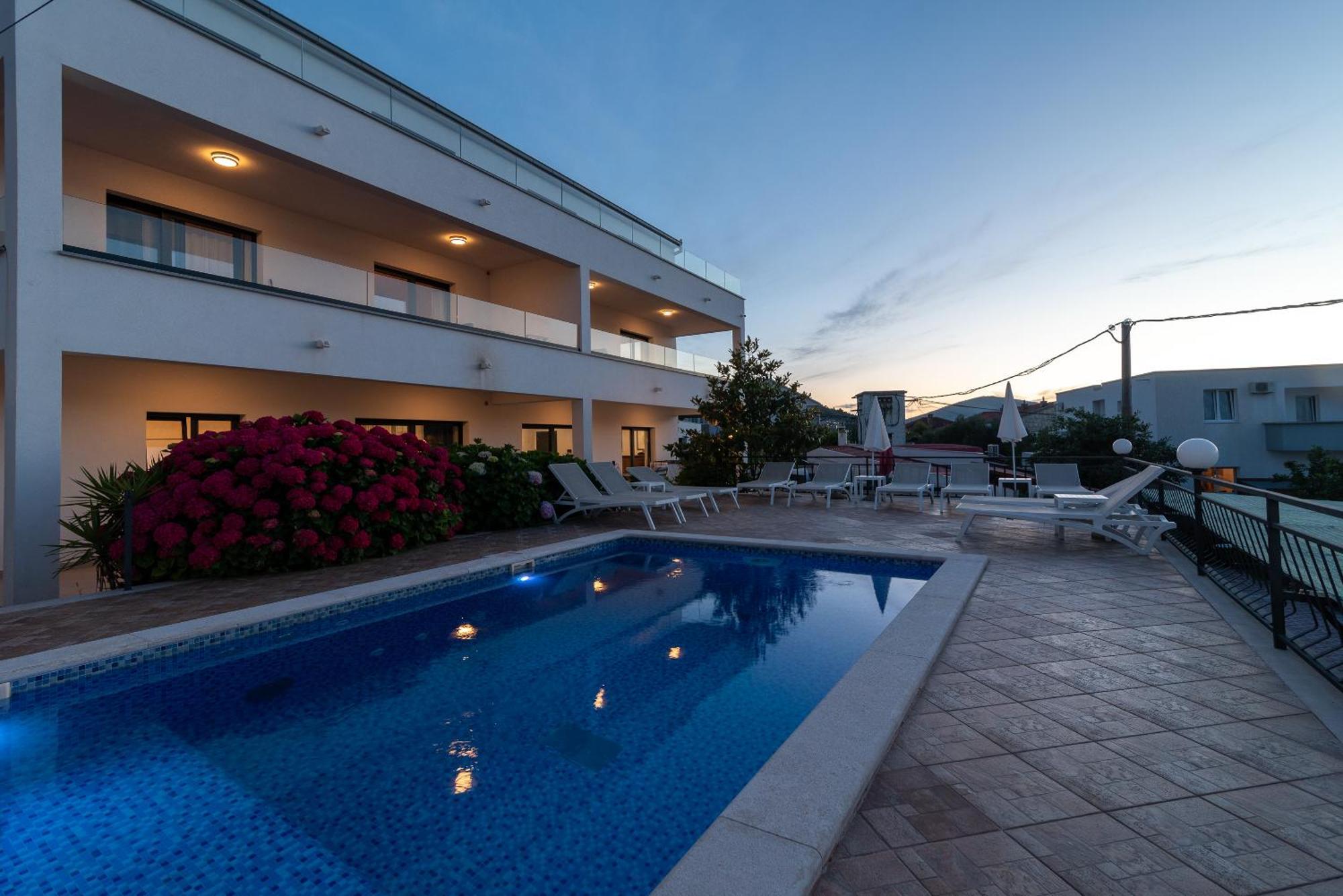 Maca & Apartment Trogir